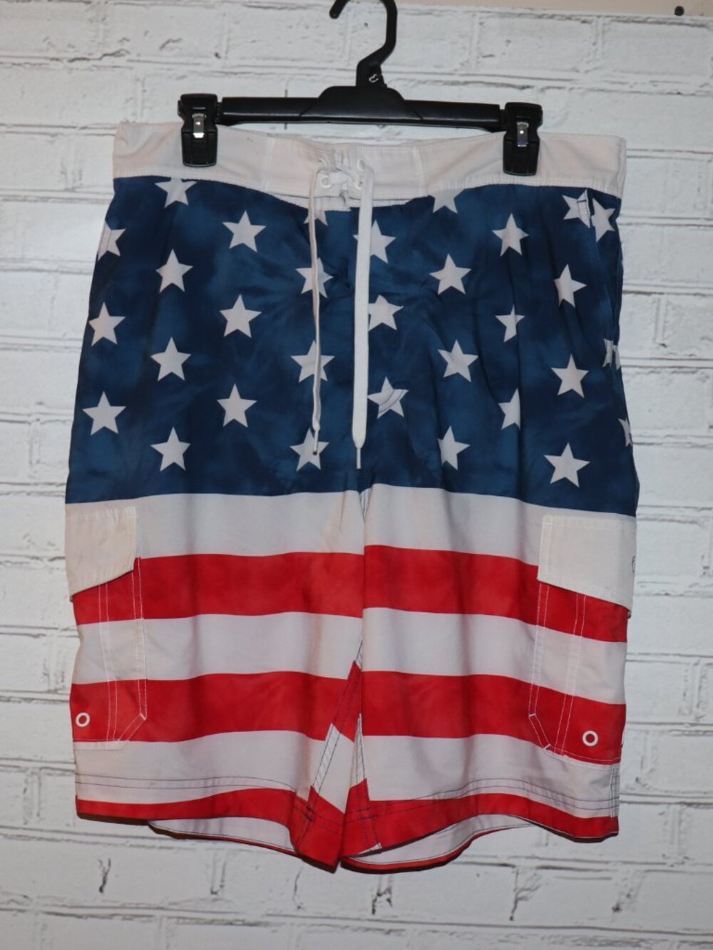✨ Wave Zone Men’s Patriotic Shorts · Size Large